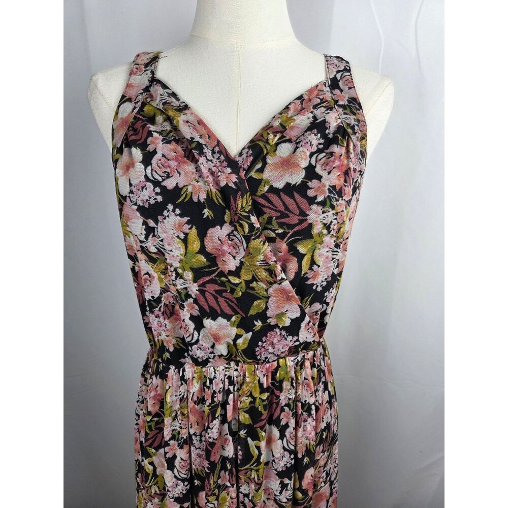 Sunday in Brooklyn Black Floral V-Neck Maxi Dress - Picture 3 of 10